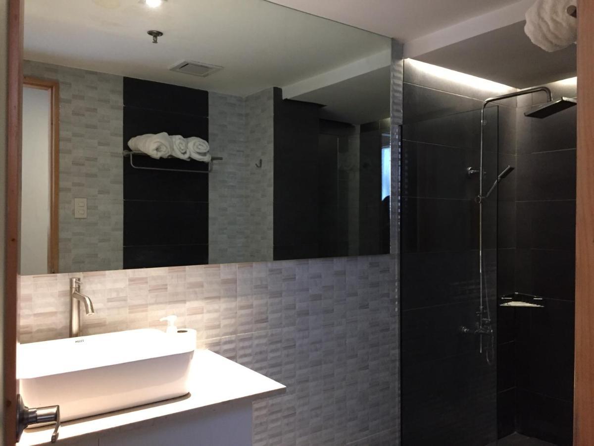 Tely'S Bed & Breakfast Iloilo Powered By Cocotel Exterior foto