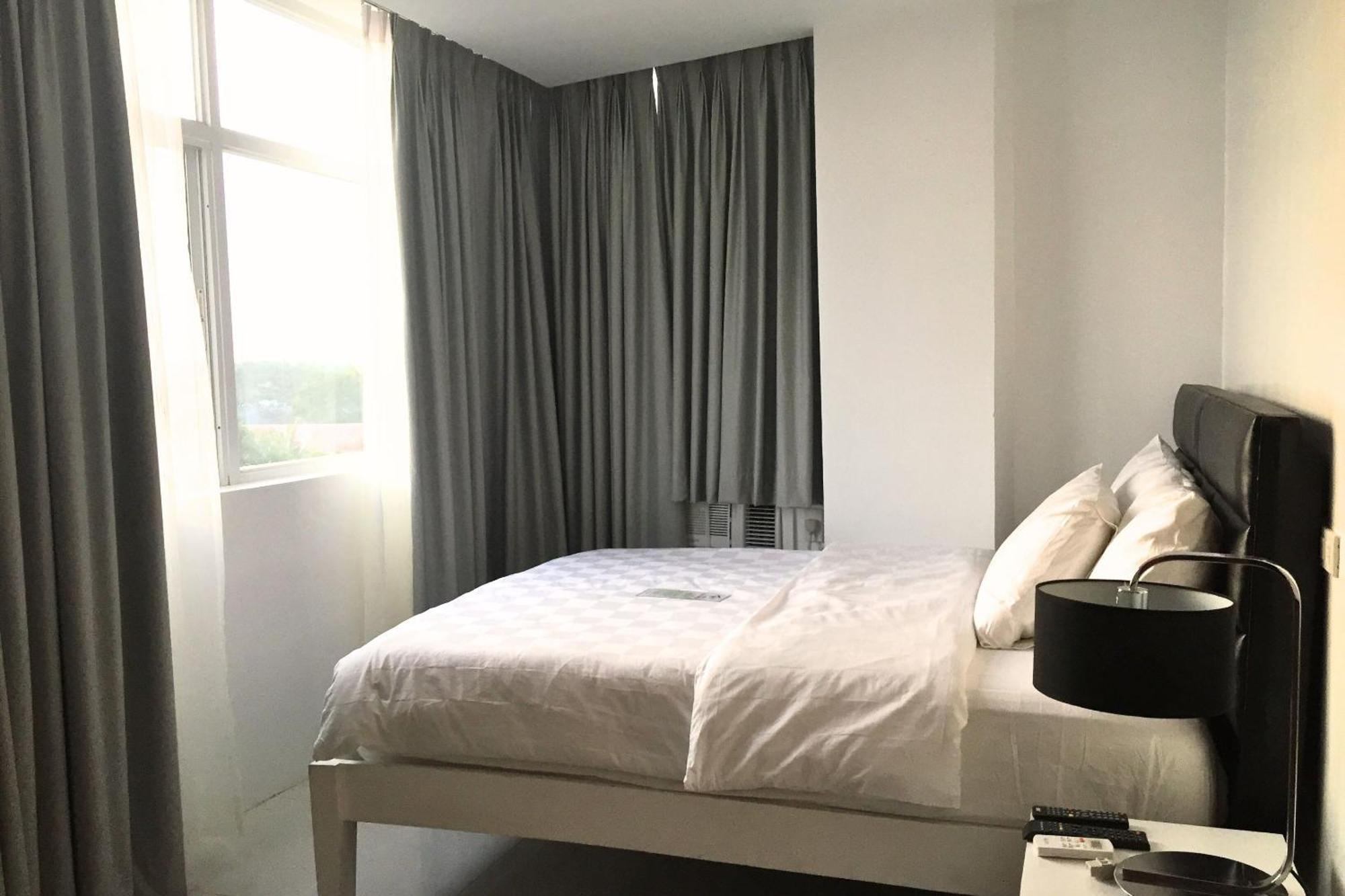 Tely'S Bed & Breakfast Iloilo Powered By Cocotel Exterior foto