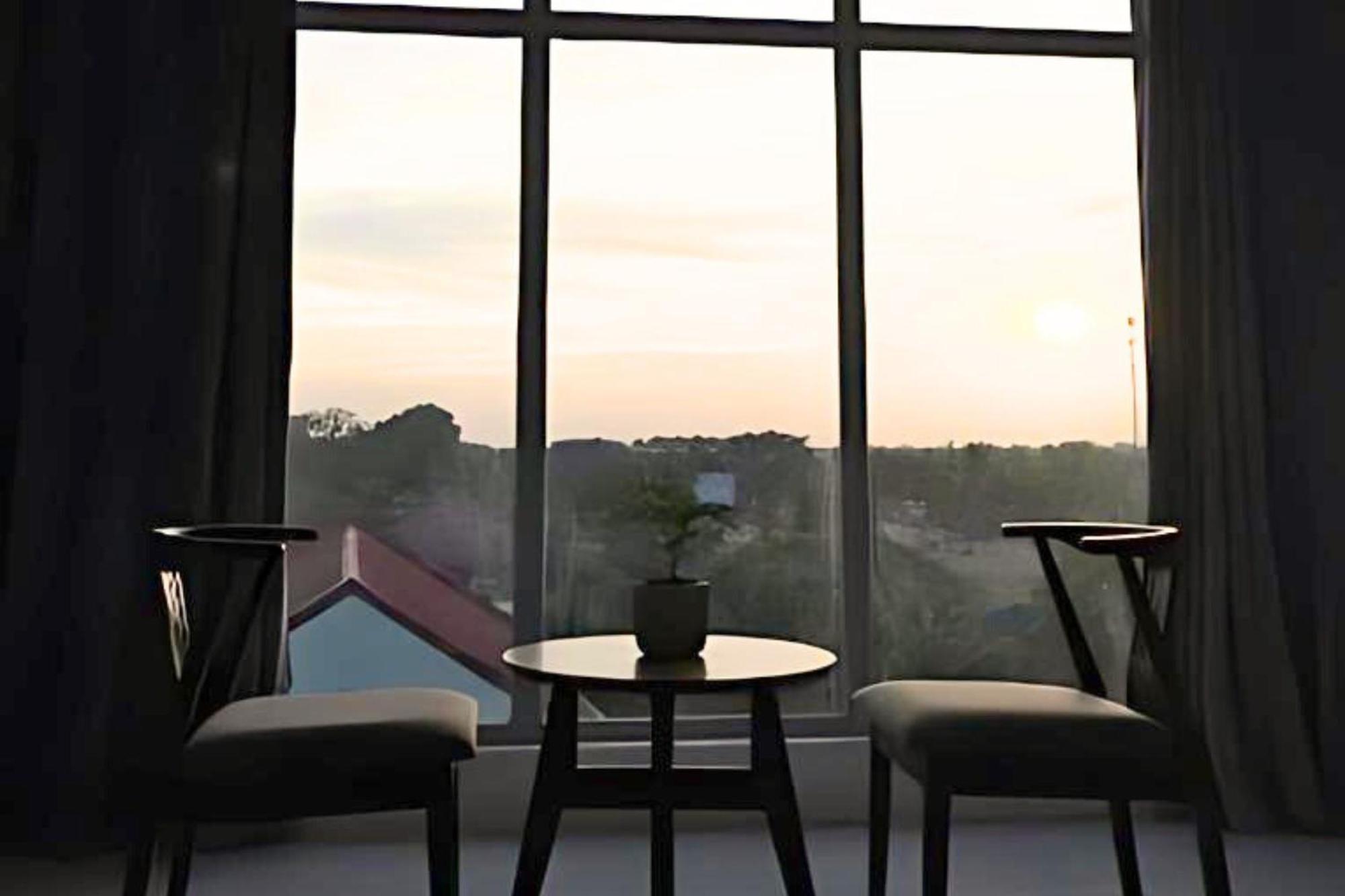 Tely'S Bed & Breakfast Iloilo Powered By Cocotel Exterior foto